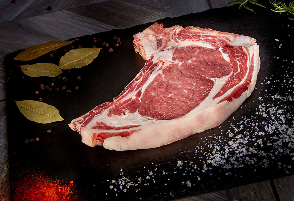 Carnicería Online. Comida casera con carne de carnicería con envío a domicilio en Oropesa. Chuleton de ternera.