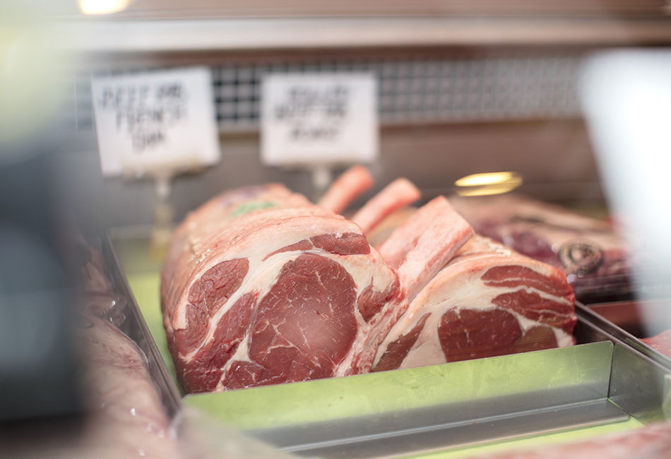Carnicería Online. Entrega de carne fresca a domicilio en Castellón. Trozos de carne en carnicería.